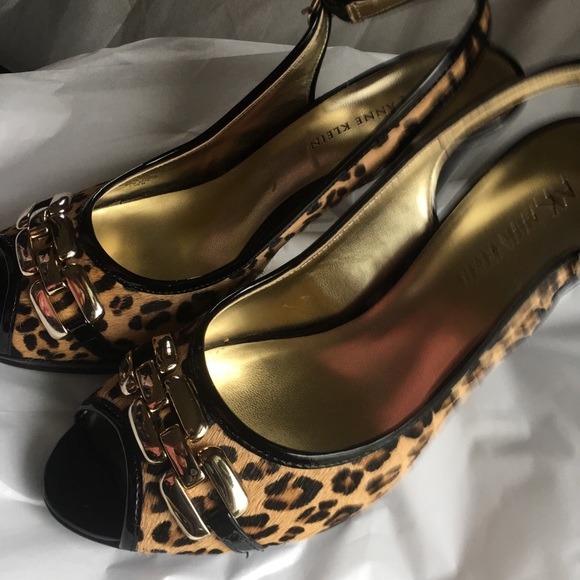 Anne Klein Shoes - Anne Klein Sling Back Peep Toe Heels Leopard